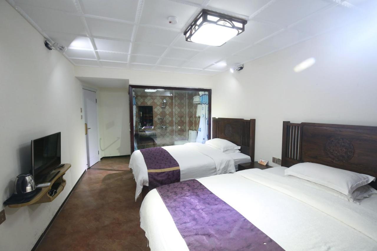 Lqj Riverside Guest House เฟิ่งหวง ภายนอก รูปภาพ