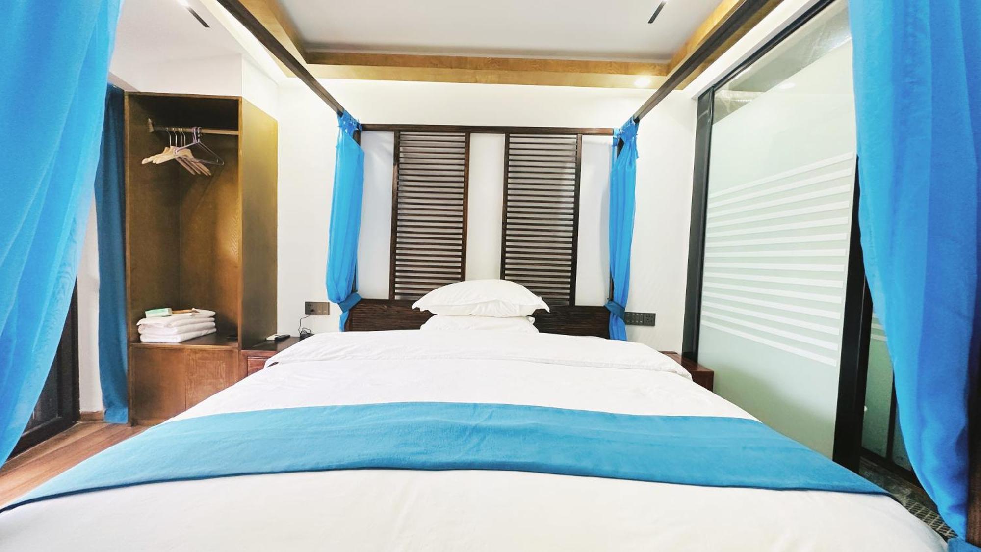 Lqj Riverside Guest House เฟิ่งหวง ภายนอก รูปภาพ