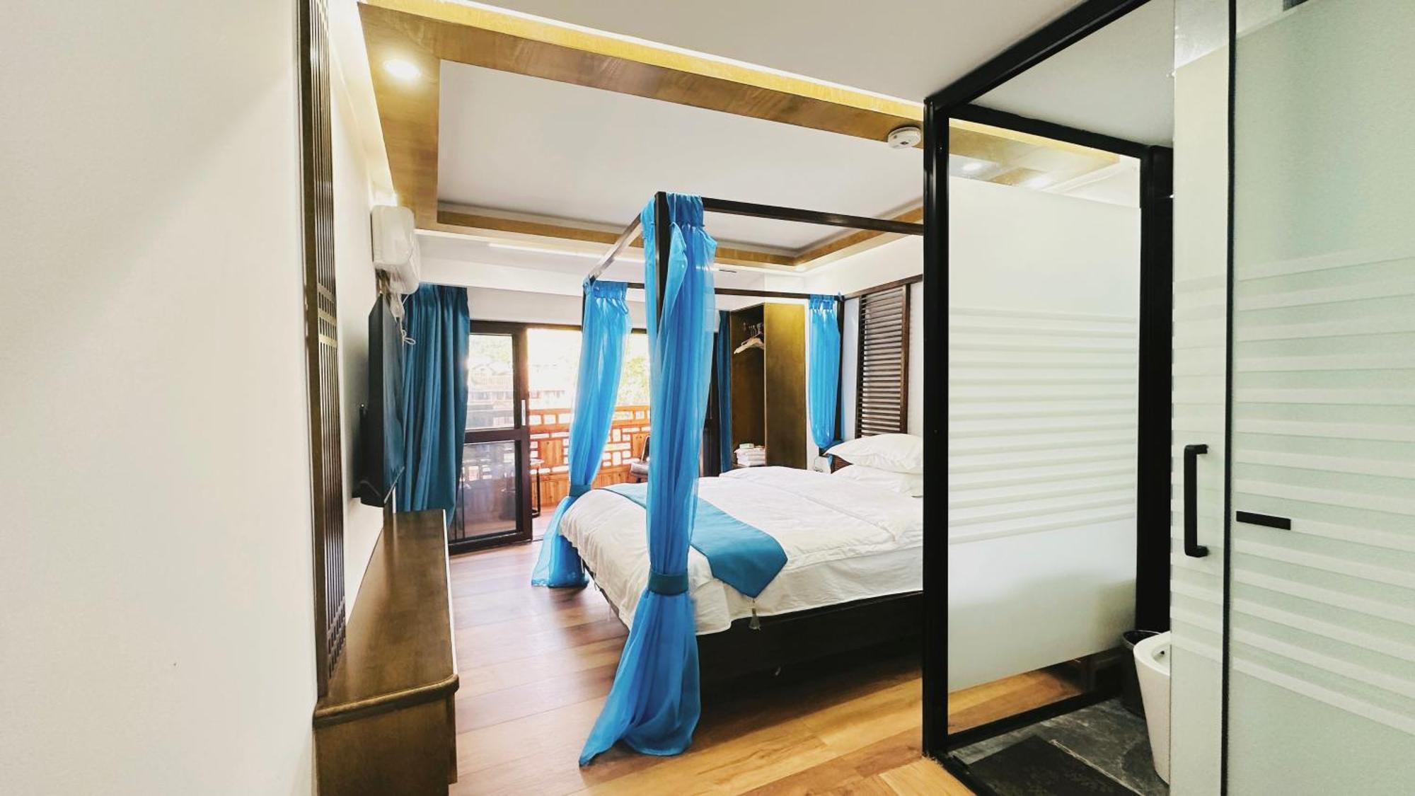 Lqj Riverside Guest House เฟิ่งหวง ภายนอก รูปภาพ